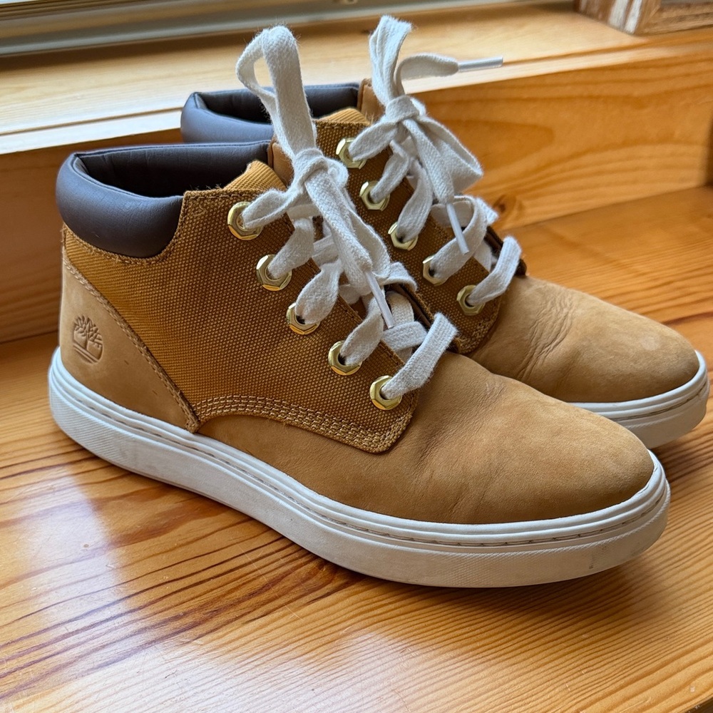 Timberland women Brown and White Sneakers